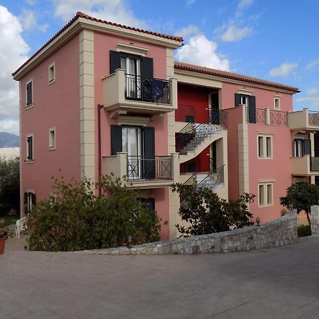 Kolona Apartments Lixouri Extérieur photo