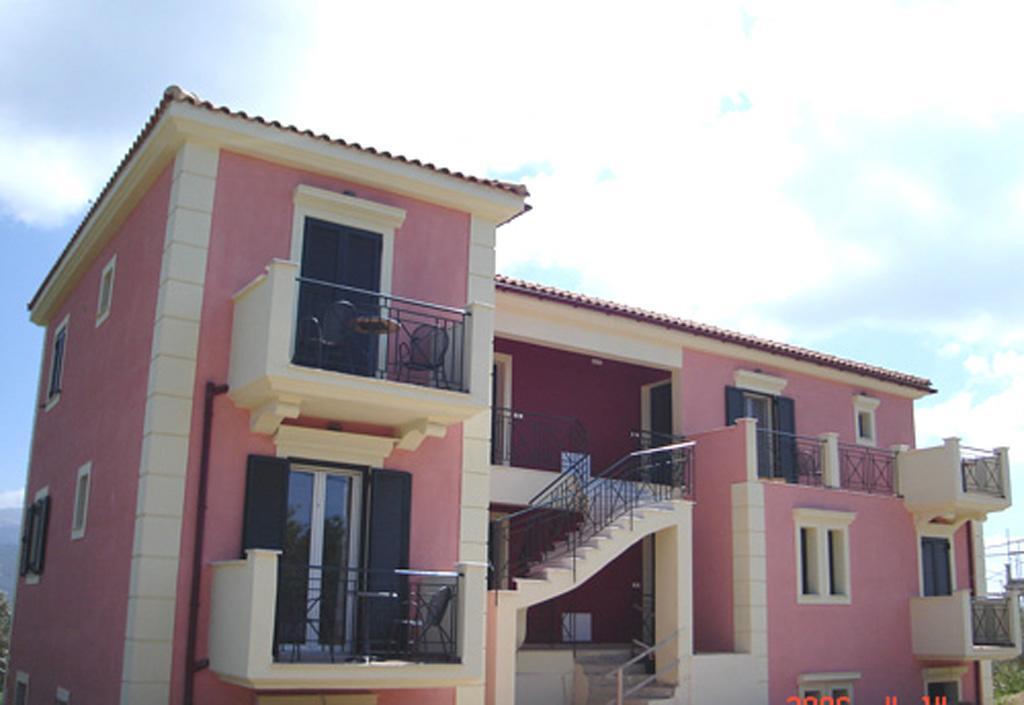 Kolona Apartments Lixouri Extérieur photo